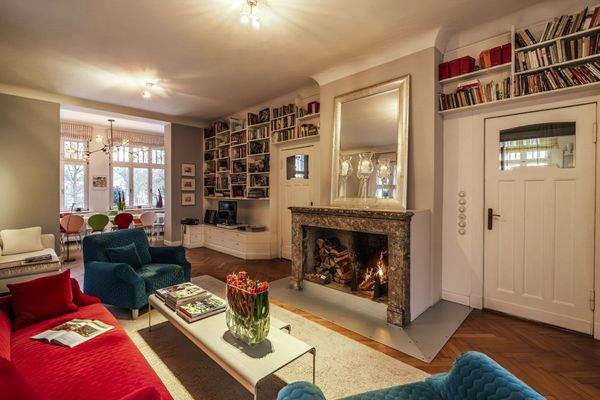 Wohnbereich mit französischem Kamin