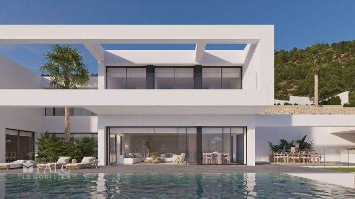 Villa mit Tageslicht und Sky-Pool