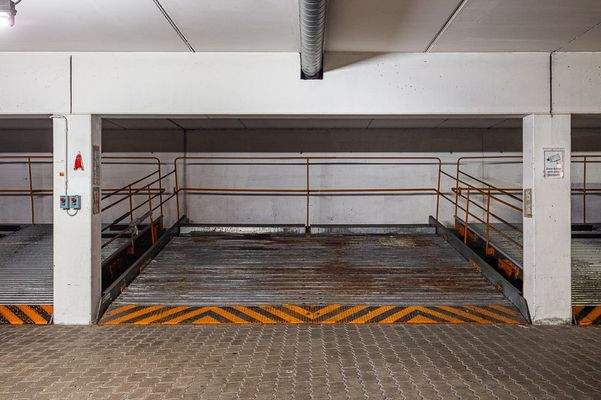 Tiefgarage Parker