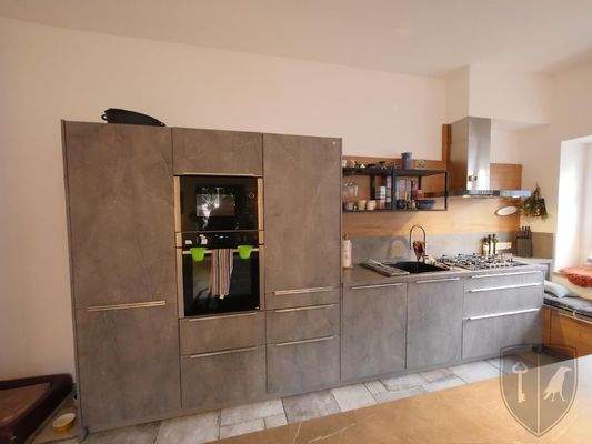  Einbauküche - Echter ABZUG über Herd