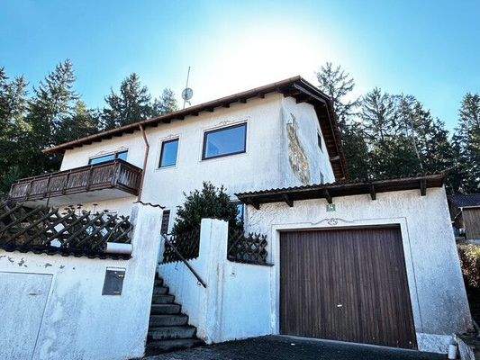 Zugang und Einfahrt zum Wohnhaus