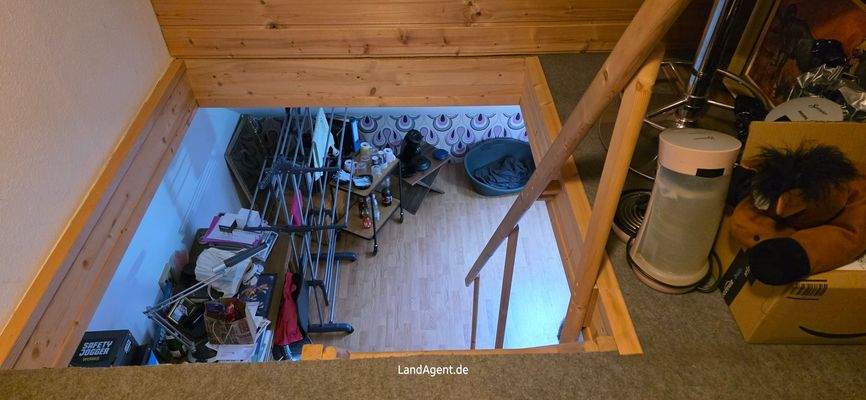 Spitzboden (keine Wfl.)