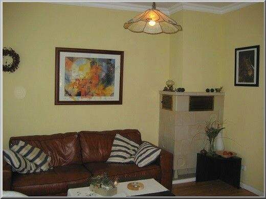 Wohnbereich mit Kachelofen