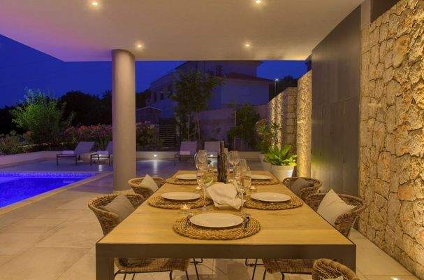 Terrasse mit Überdachung