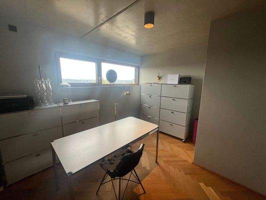 Blick in das Arbeitszimmer