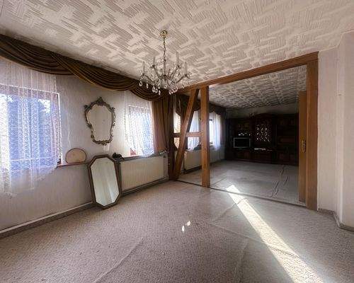 Wohnzimmer/ Esszimmer 1.OG