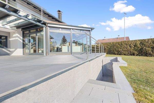 Terrasse / Eingang Hobbyraum