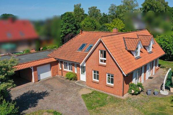 Hausansicht Luftaufnahme