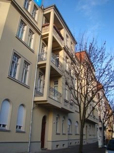 3-Raum Wohnung mit Balkon in zentraler Lage.