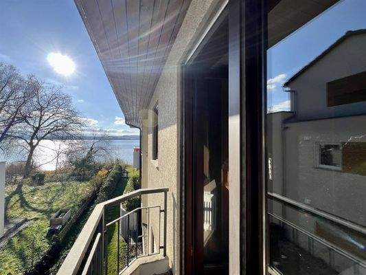 Weiterer, kleiner Balkon am Schlafzimmer