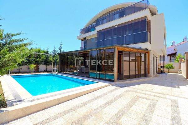 5 Bedroom Villa with Pool and Garden in Belek