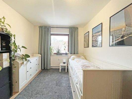 Zweites, helles Schlafzimmer