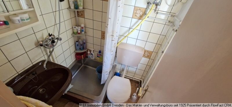 Gartenhaus - Badezimmer