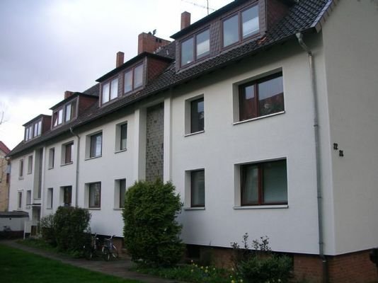 das vordere Haus ist die Nr. 22