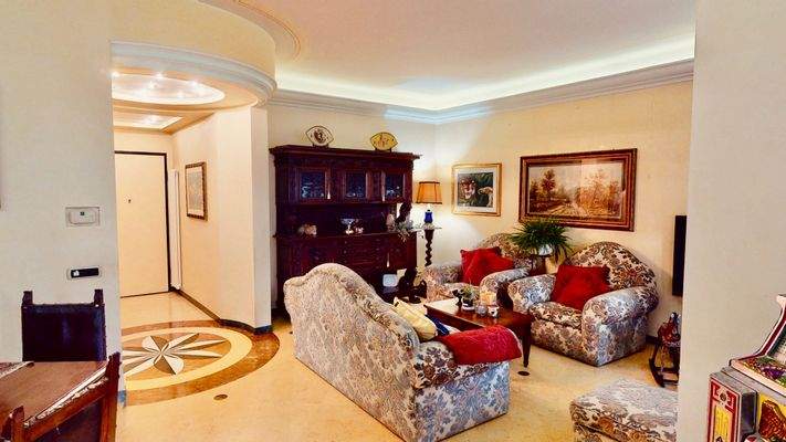 appartamento-in-vendita-Sanremo-lusso-garage-doppio-giardino-cucina-all'aperto