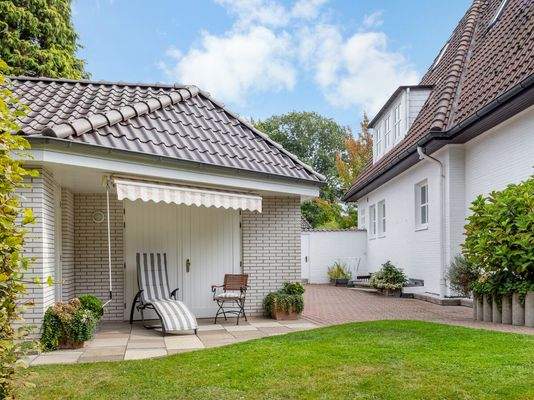 2. Terrasse im Garten