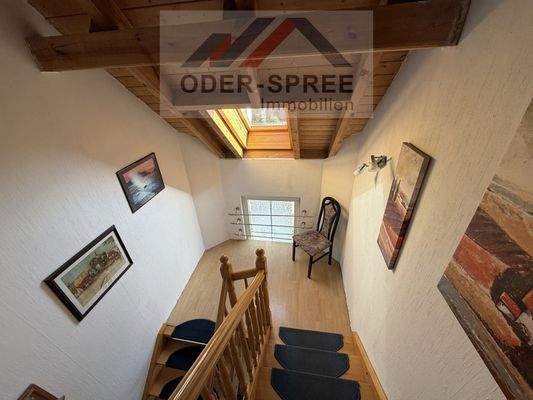 Treppe in das Dachgeschoss