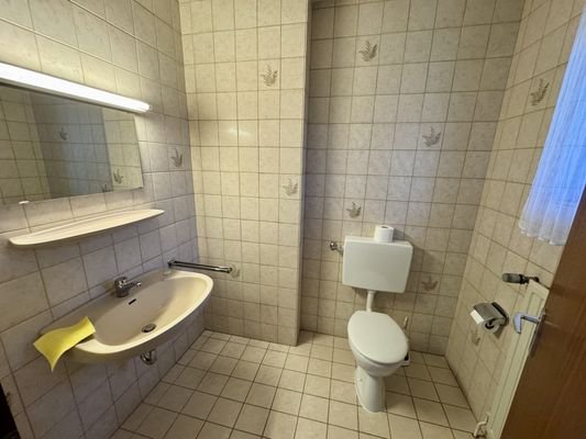 WC EG
