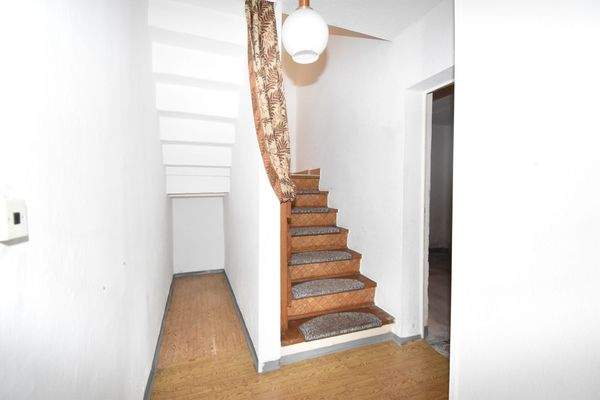 17 Zugang Kellergeschoss.JPG