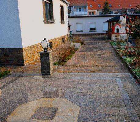 Zufahrt und Wegefläche.JPG
