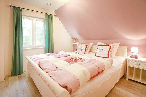 Schlafzimmer 2 mit Doppelbett