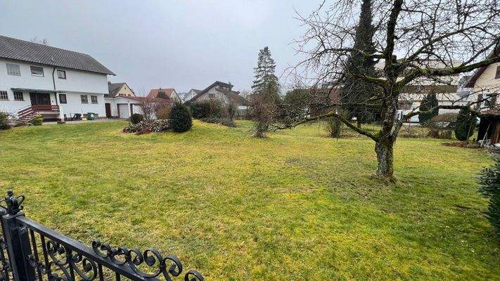 Baugrundstück in ebener Lage