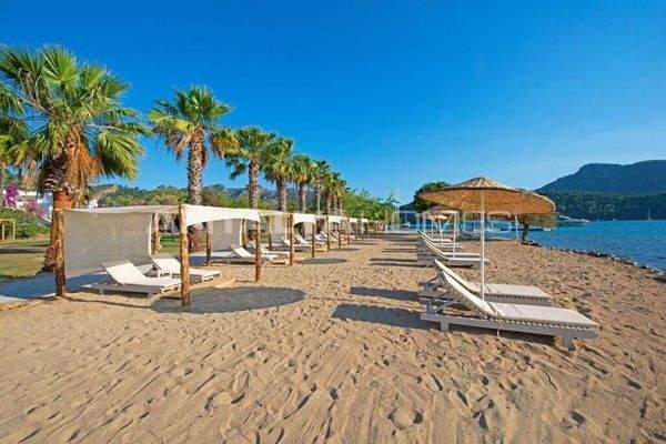 Seafront Boutique Hotel with Private Beach and 30 Rooms in Marmaris