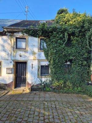 Frontansicht Wohnhaus.jpg