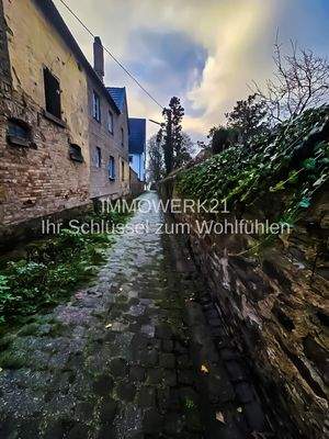 Weg vom Haus zur Rheinpromenade