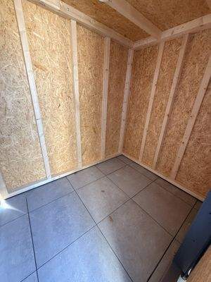 Abstellraum draußen.jpg