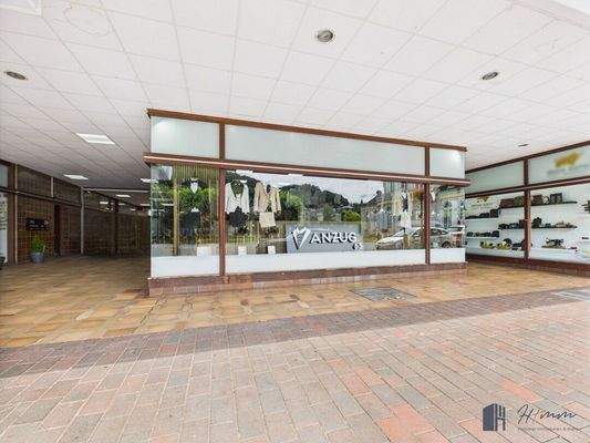 Gewerbeeinheit Außen