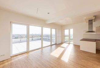 OG 13 Wohn-/Essbereich mit Terrasse