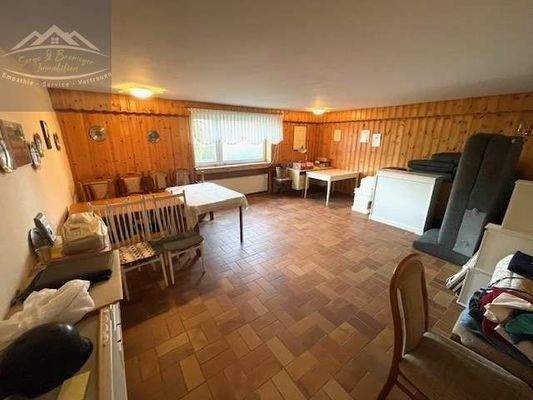 Partyraum-Gästezimmer KG