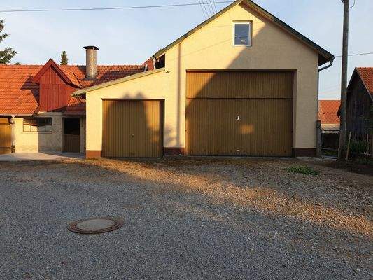 Außenansicht Garage