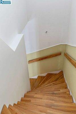 Treppenhaus ins Obergeschoss