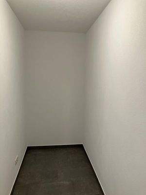Abstellraum sehr groß