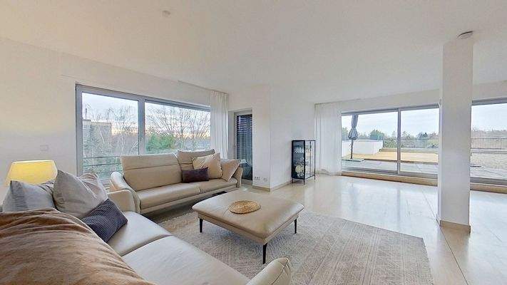 Modernes-Maisonette-Penthouse-mit-Balkon-und-grozugiger-Dachterrasse-05062025_162105