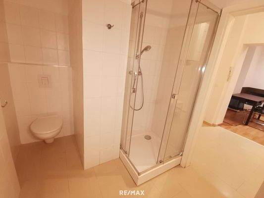 Badezimmer Ansicht 2