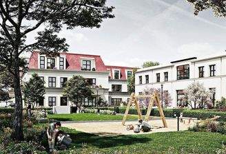 Palais Stahnsdorf Innenhof mit Kinderspielplatz un