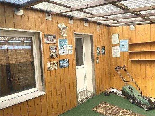 überdachte Terrasse