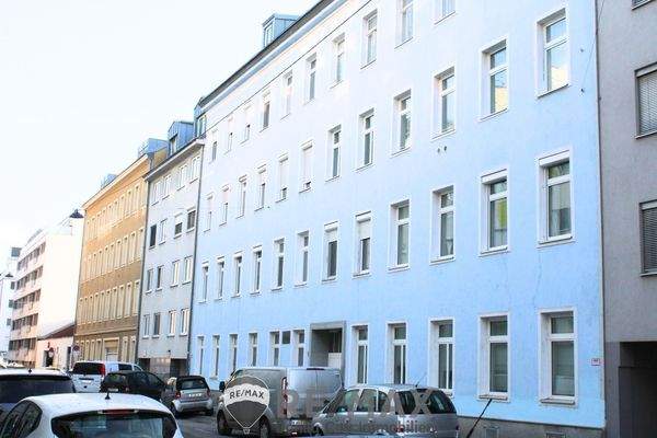 14_Straßenansicht_1