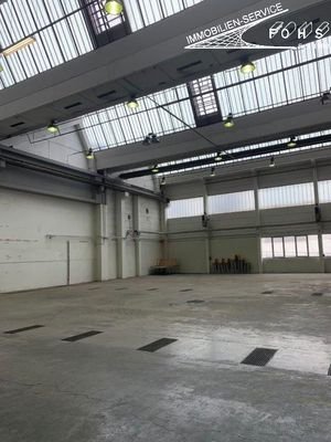 LAGERHALLE  1.070 m² Hallenansicht 1