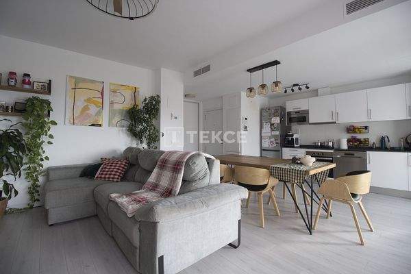 Sea View Apartment for Sale in Benalmádena Málaga