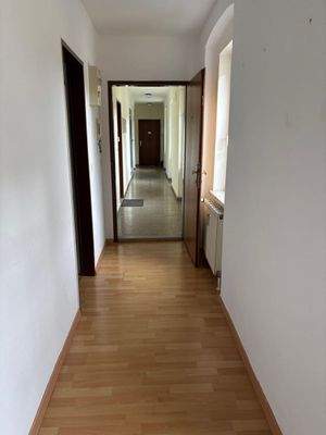 VZ mit Eingang und Gang 