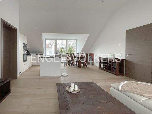 Wohn-/Essbereich mit offener Küche