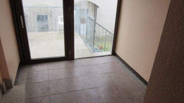 Zugang Innenhof / Nebengebäude