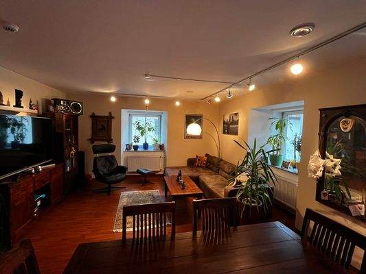 Wohn-/Esszimmer