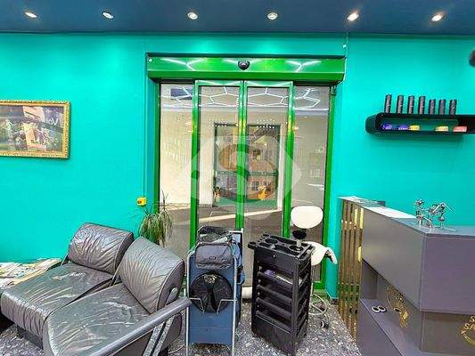 Linker Kundeneingang