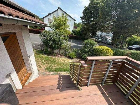 Balkon mit Zugang Garten