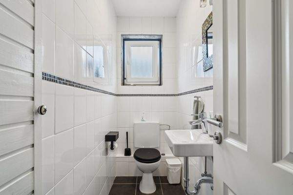 47421-028_Obergeschoss Gäste-WC